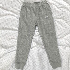 Nike men’s size M sweatpants gray